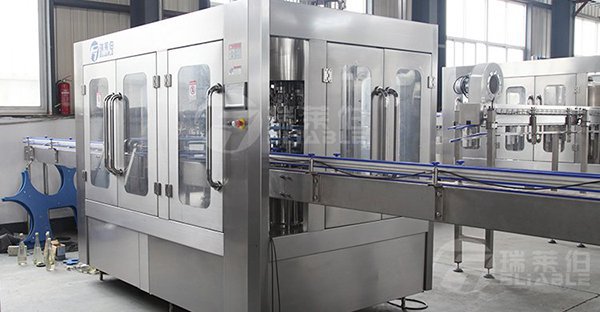 The Importance Of Water Filling Machine In the Production Line